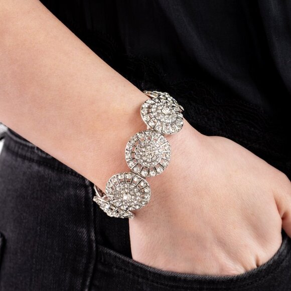 Executive Elegance - White Bracelet - Picture 1 of 2